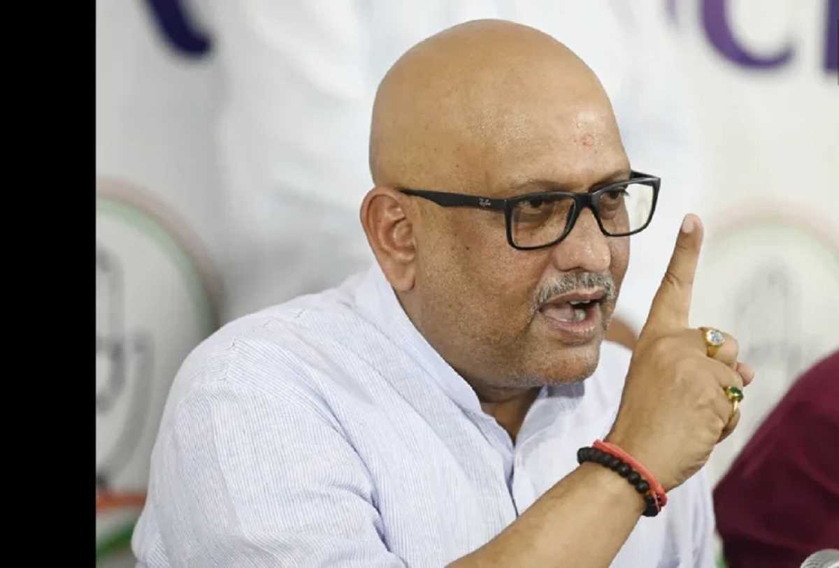 कांग्रेस के विधानसभा घेराव ऐलान के बाद पुलिस ने चौकसी बढ़ाई, अजय राय ने कहा- हम पीछे नहीं हटेंगे कांग्रेस के विधानसभा घेराव ऐलान के बाद पुलिस ने चौकसी बढ़ाई, अजय राय ने कहा- हम पीछे नहीं हटेंगे